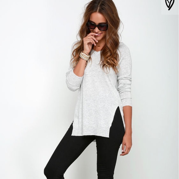 Lulus Sweaters - Lulu’s Heather Gray V Neck Sweater